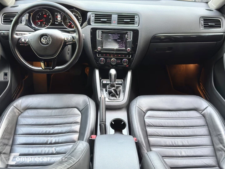 JETTA 2.0 TSI HIGHLINE 211CV GASOLINA 4P TIPTRONIC