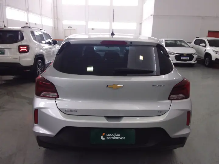 ONIX 1.0 TURBO FLEX LT AUTOMÁTICO