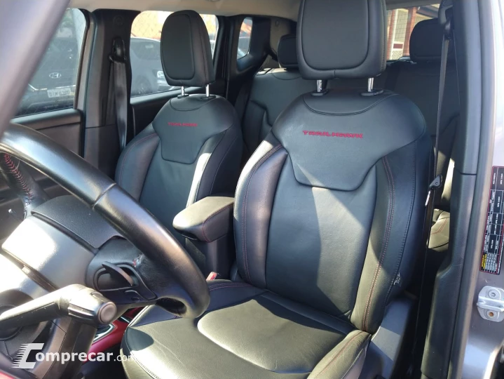 RENEGADE 2.0 16V Turbo Trailhawk 4X4