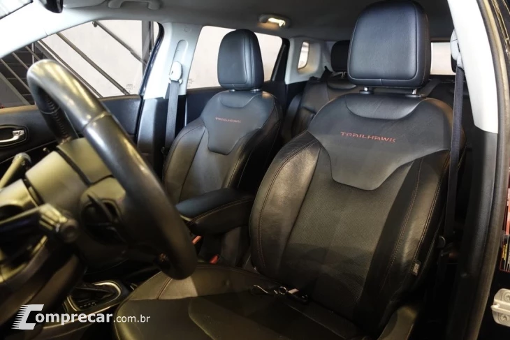 Compass 2.0 16V 4P TRAILHAWK TURBO DIESEL 4X4 AUTOMÁTICO