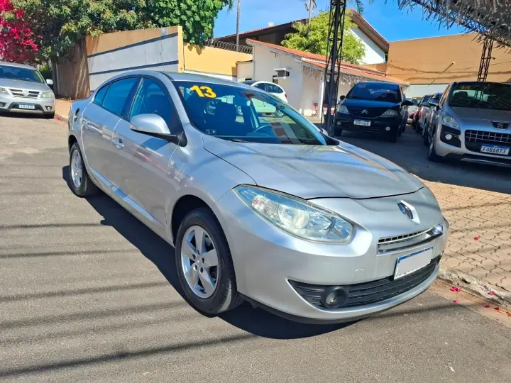 Fluence 2.0 Dynamique 16V Flex 4P Manual