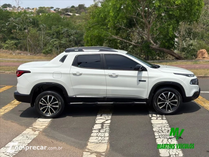 TORO 2.0 16V Turbo Ultra 4WD