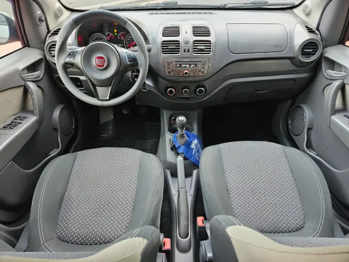 Grand Siena ESSENCE 1.6 Flex 16V