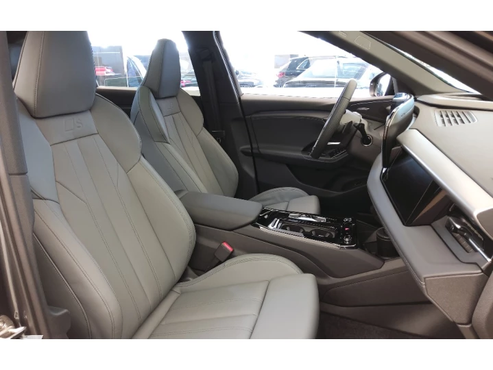 Q6 E-tron 100  KW ELÉTRICO PERFORMANCE BLACK QUATTRO