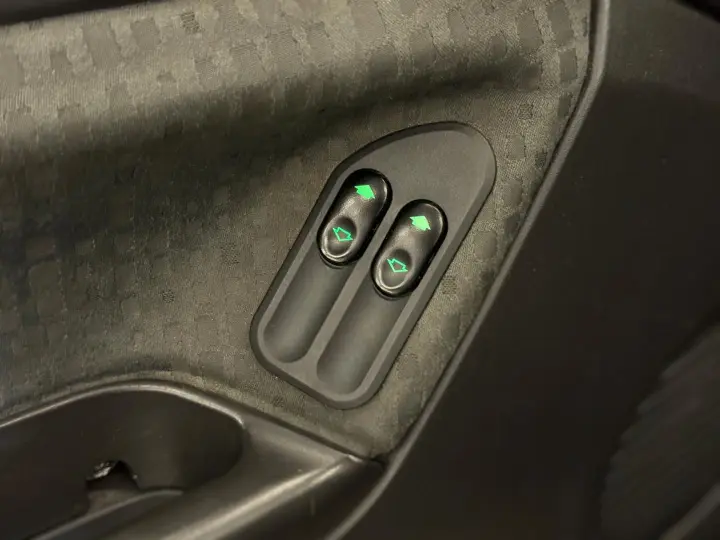 Fiesta 1.6 Mpi Sedan 8V Flex 4P Manual