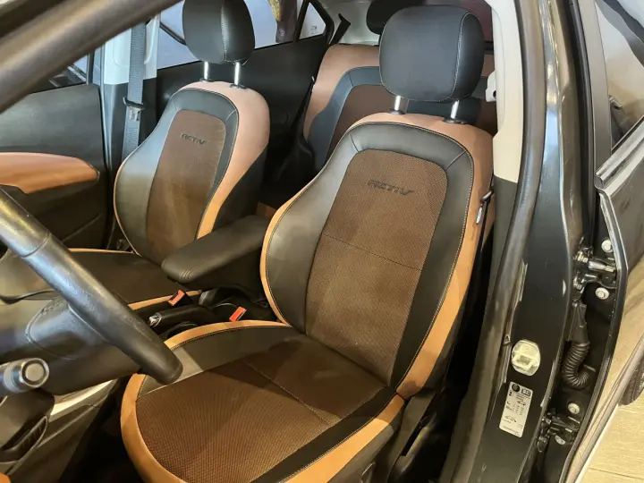 Onix Hatch 1.4 4P FLEX ACTIVE AUTOMÁTICO