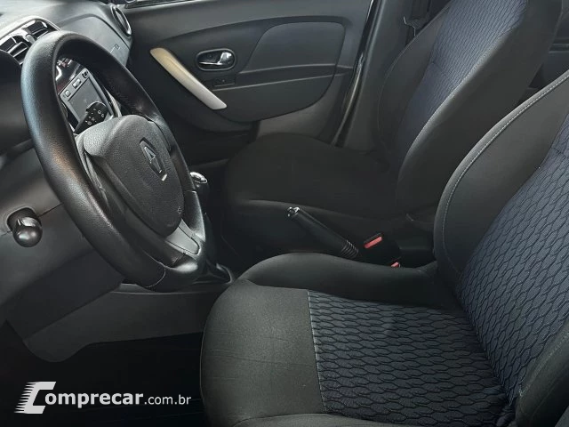 SANDERO - 1.6 EXPRESSION 8V 4P MANUAL