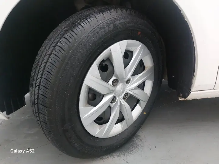 VOYAGE 1.0 12V MPI TOTALFLEX 4P MANUAL