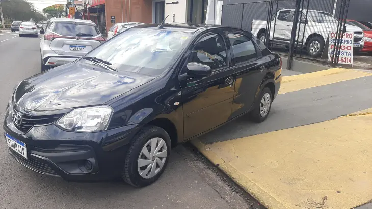 ETIOS 1.5 XS Sedan 16V