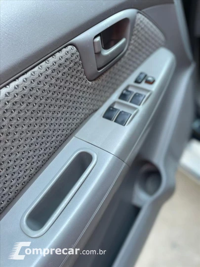 HILUX 2.7 SR 4X2 CD 16V