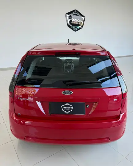 FIESTA 1.6 MPI Class Hatch 8V