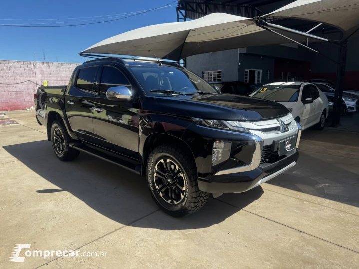 L 200 Triton 2.4 16V SPORT HPE 4X4 CABINE DUPLA TURBO DIESEL