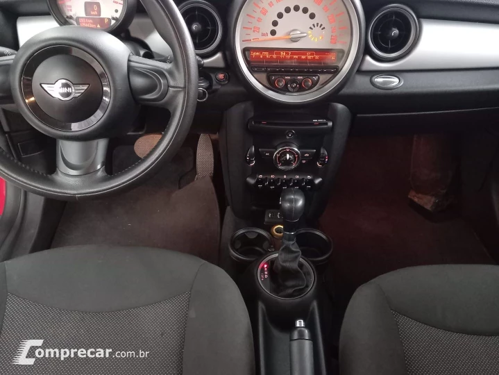 One 1.6 16V Gasolina 2P Automático