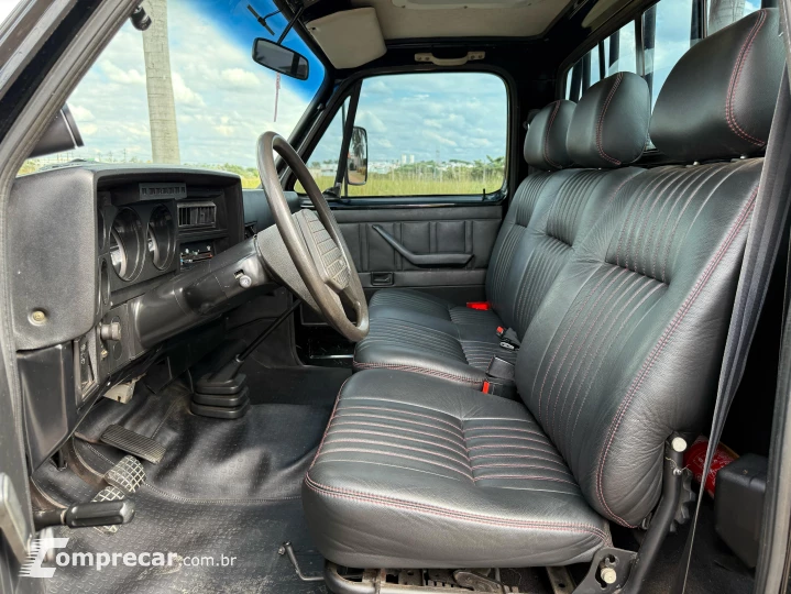 D20 4.0 Custom DE Luxe CS 8V