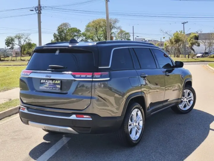 COMMANDER 1.3 T270 TURBO FLEX LONGITUDE AT6