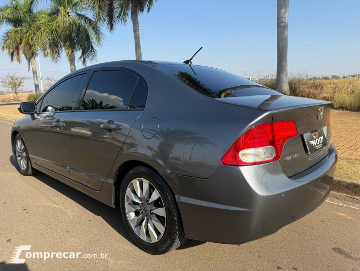 CIVIC 1.8 LXL 16V