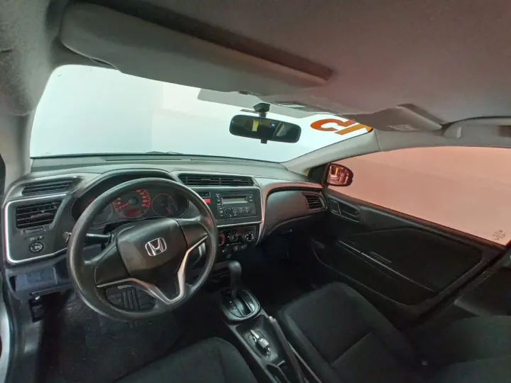 CITY 1.5 LX Sedan 16V