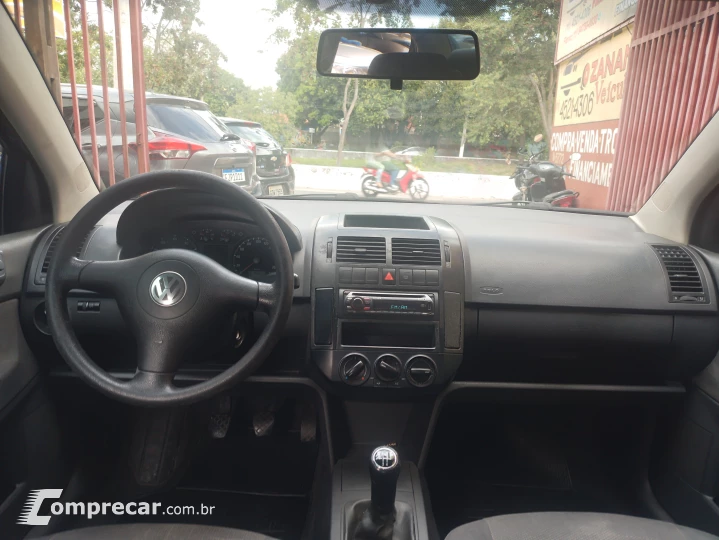 POLO SEDAN 1.6 MI 8V
