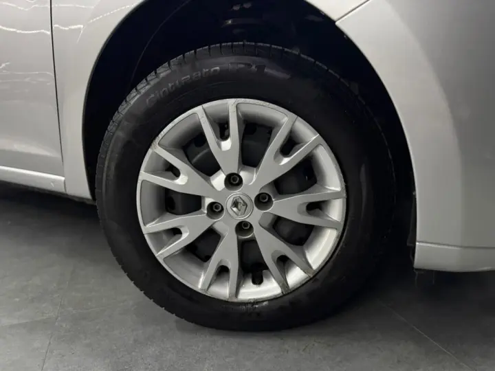 LOGAN 1.0 12V SCE FLEX ZEN MANUAL