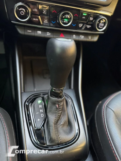 TORO 2.0 16V Turbo Ultra 4WD