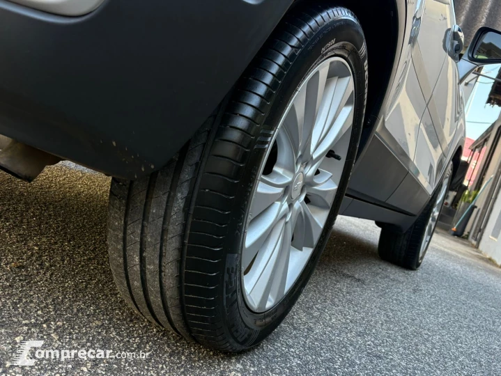 TRACKER 1.0 Turbo Premier