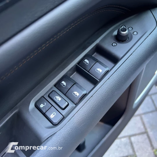 Commander Limited T270 1.3 TB Flex Aut.