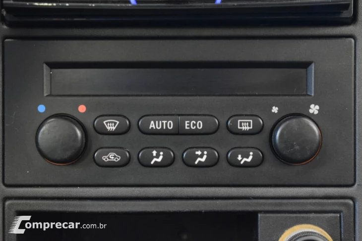 ASTRA 2.0 MPFI CD Sedan 8V