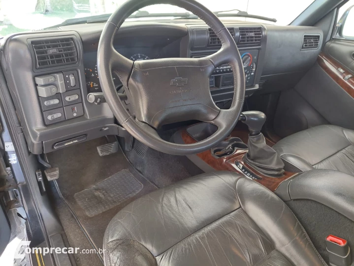 BLAZER 4.3 SFI DLX Executive 4X2 V6 12V