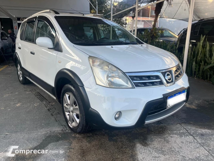 LIVINA 1.6 X-gear 16V