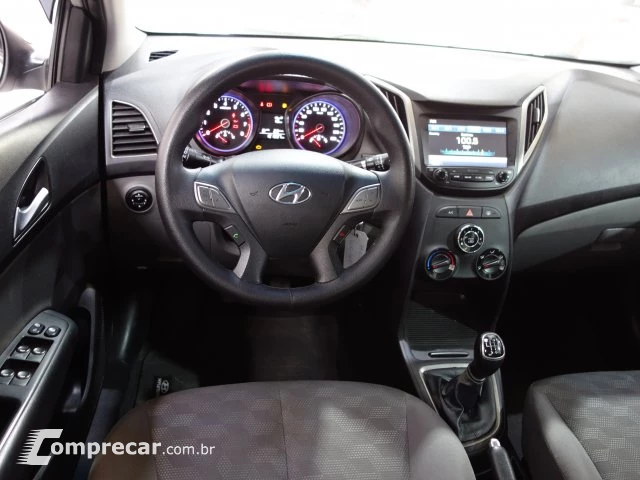 HB20S - 1.6 COMFORT PLUS 16V 4P MANUAL