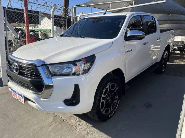 Hilux Caminhonete 2.8 16V SRV 4X4 DIESEL CABINE DUPLA AUTOMÁ