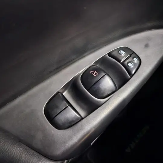 NISSAN SENTRA 20SL CVT