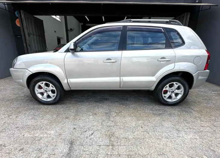 TUCSON 2.0 MPFI GLS 16V 143cv 2WD