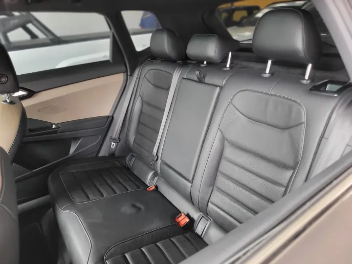 TAOS Highline 1.4 250 TSI Flex Aut.