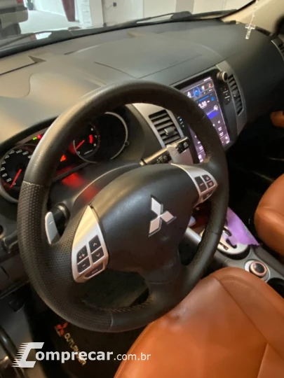 OUTLANDER 3.0 4X4 V6 24V