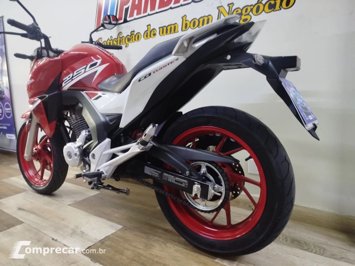 CB 250F Twister 250 cc