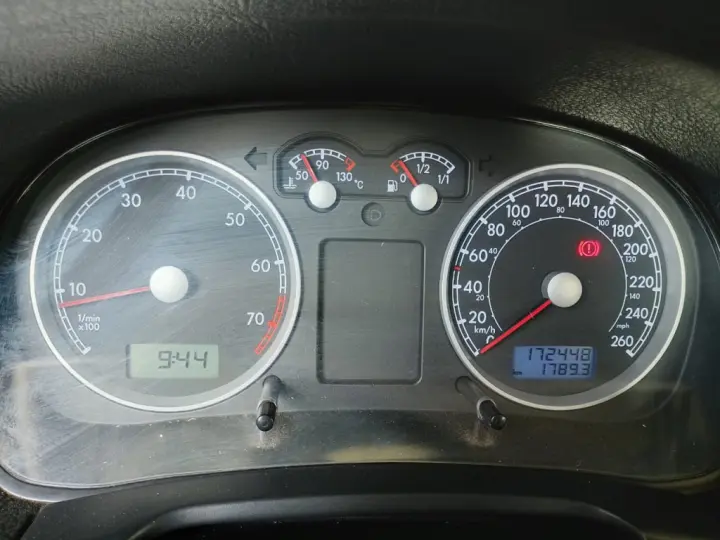 BORA 2.0 MI 8V GASOLINA 4P MANUAL