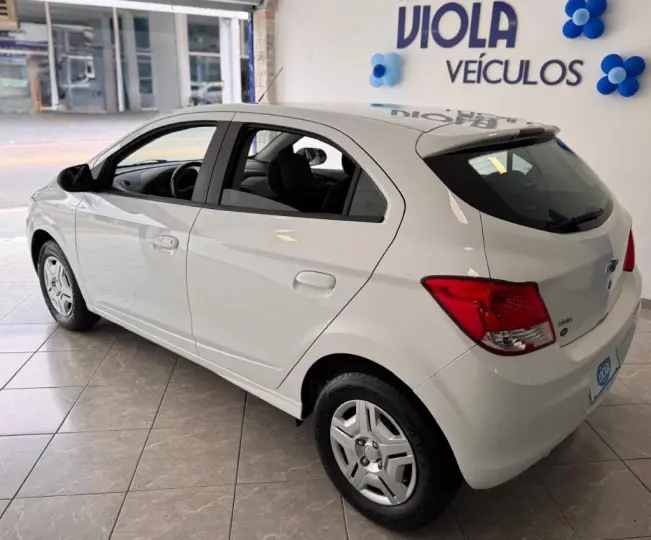 ONIX HATCH LT 1.0 8V FlexPower 5p Mec.