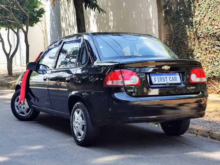 CLASSIC 1.0 MPFI LS 8V FLEX 4P MANUAL