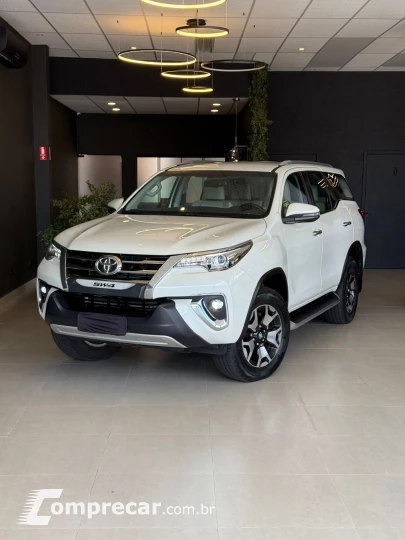 HILUX SW4 2.8 D-4d Turbo Diamond 7L 4X4