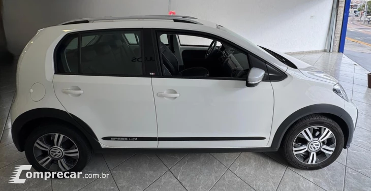 CROSS UP 1.0 TSI 12V