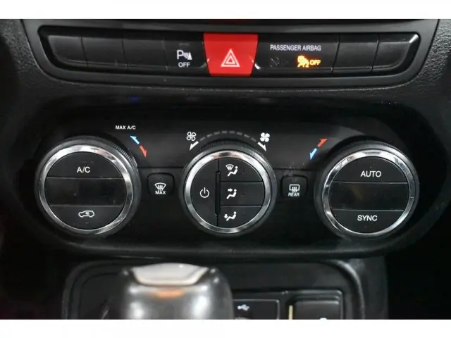 RENEGADE - 2.0 16V TURBO LONGITUDE 4P 4X4 AUTOMÁTICO