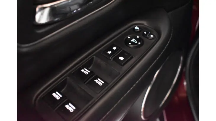 HR-V - 1.8 16V TOURING 4P AUTOMÁTICO