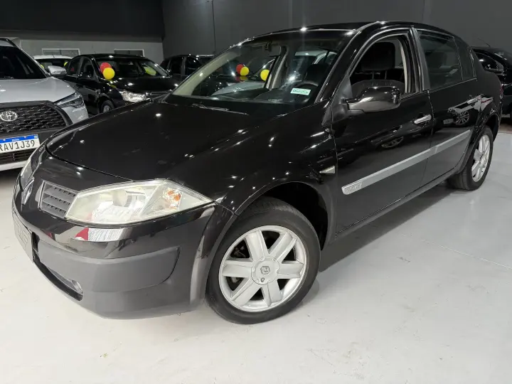 MEGANE 2.0 DYNAMIQUE SEDAN 16V GASOLINA 4P AUTOMÁTICO