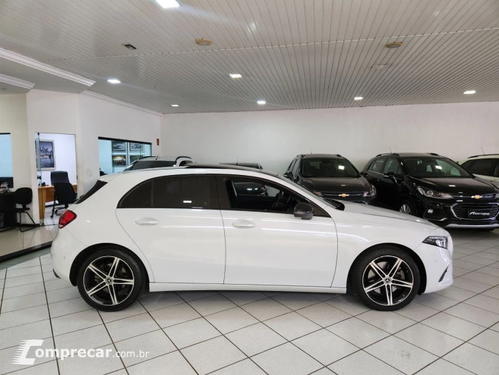 A 250 2.0 16V 4P CGI VISION 7G-DCT AUTOMÁTICO