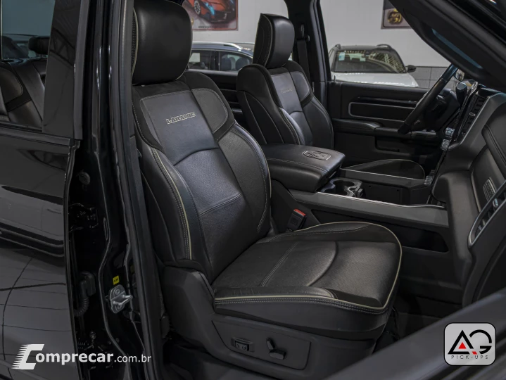 2500 6.7 I6 Turbo Laramie Night Edition CD 4X4