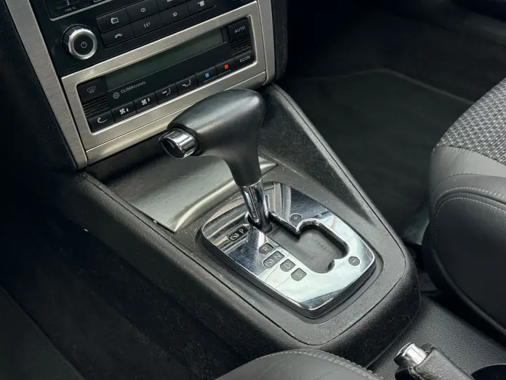 GOLF 2.0 MI Black Edition 8V