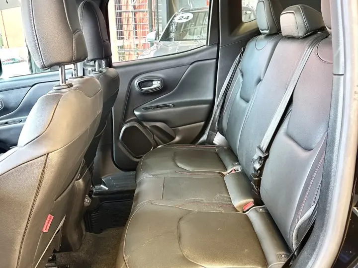 RENEGADE 1.3 T270 TURBO FLEX TRAILHAWK 4X4 AT9