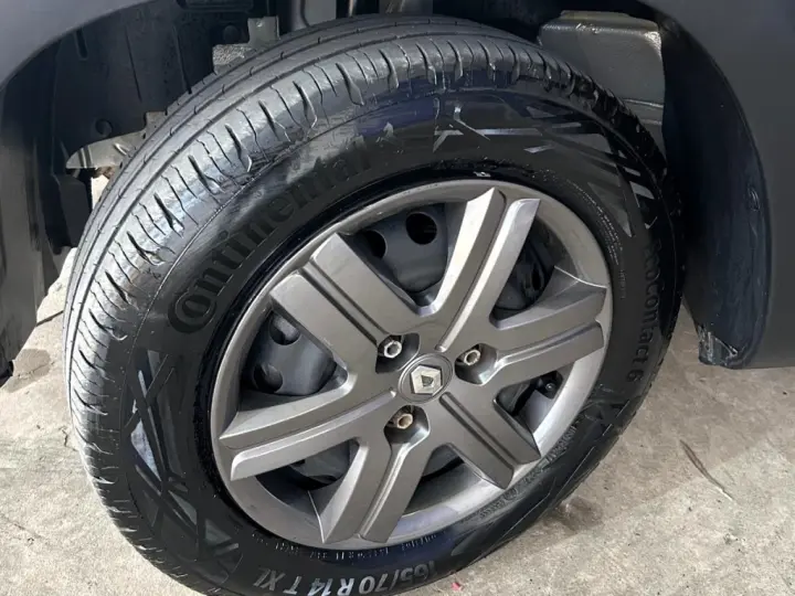 KWID 1.0 12V SCE FLEX ZEN MANUAL