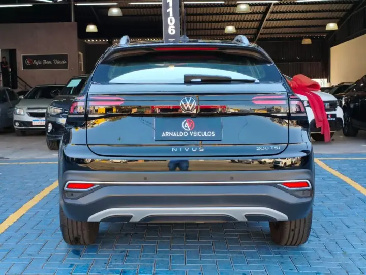 Nivus Highline 1.0 200 TSI Flex Aut.